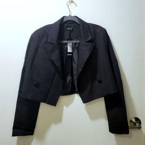 NWT black cropped blazer, 4